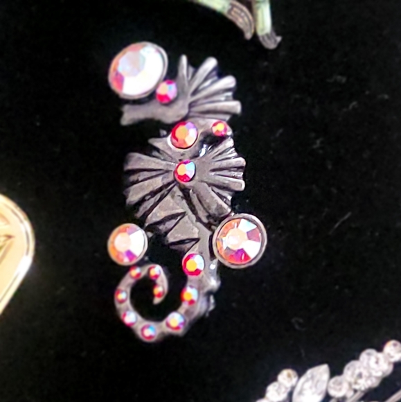 Brooches & Bracelets Lot - Picture 2 of 11